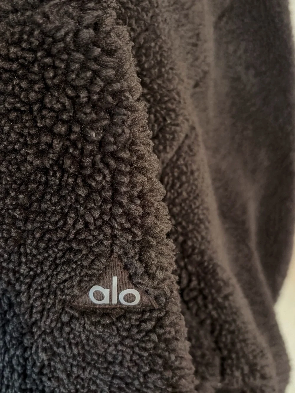 ALO Yoga Women’s Dark Charcoal Sherpa Jacket